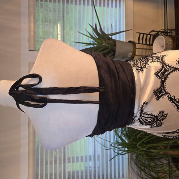 Vintage Cache Y2K Embellished Plunge Halter Paisly Satin Evening Gown Size 2 - Picture 8 of 11